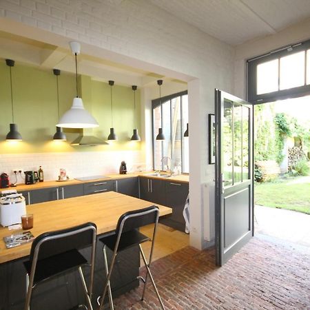 La Maison Du Fond Du Jardin Ixelles Exteriör bild