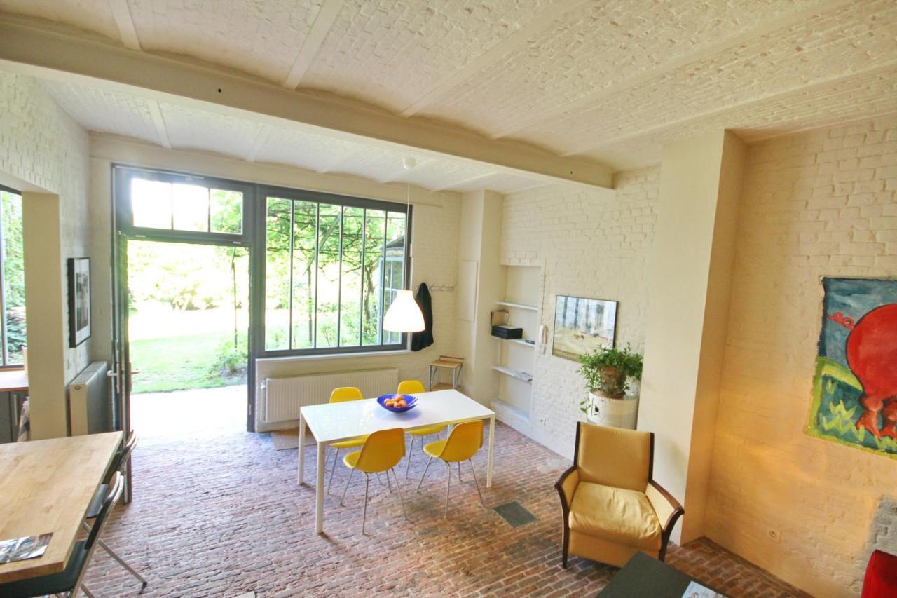 La Maison Du Fond Du Jardin Ixelles Exteriör bild
